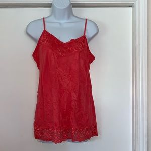 Maurice’s tank top